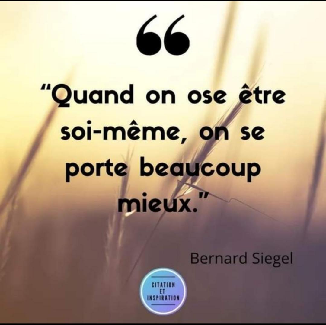 IL NE FAUT JAMAIS SE COMPARER AUX AUTRES. CHAQUE FACETTE D'UN DIAMANT RÉFLÉCHIT LA LUMIÈRE D'UNE FAÇON INCOMPARABLE ET INÉGALABLE.